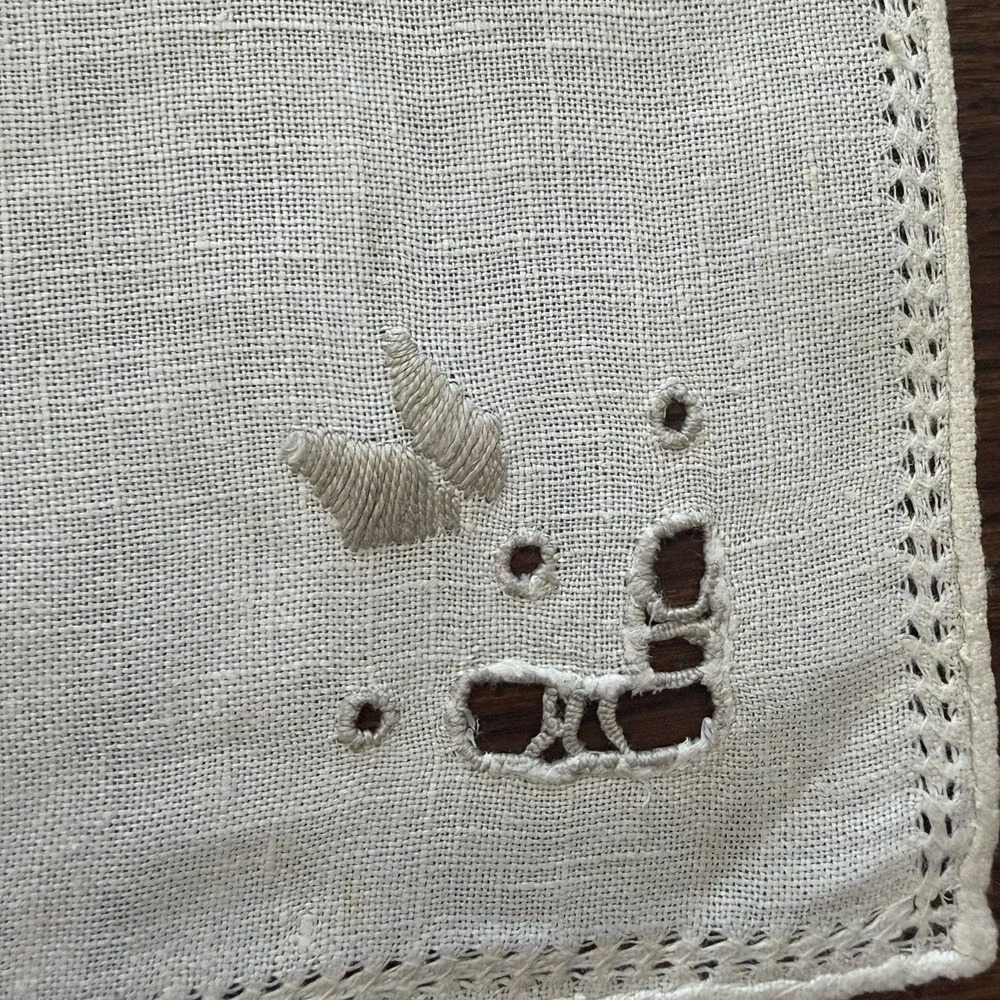 Vintage Ivory Linen Napkins Set Of 3 Gray Cutwork Embroidered 11x11 Cottage